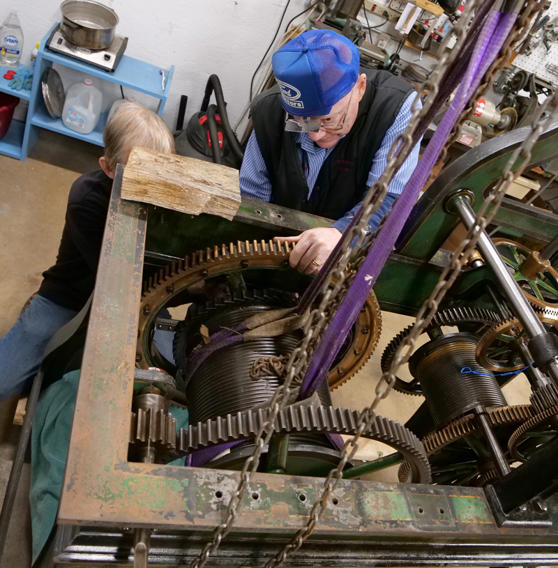 Setting in the bell wheel