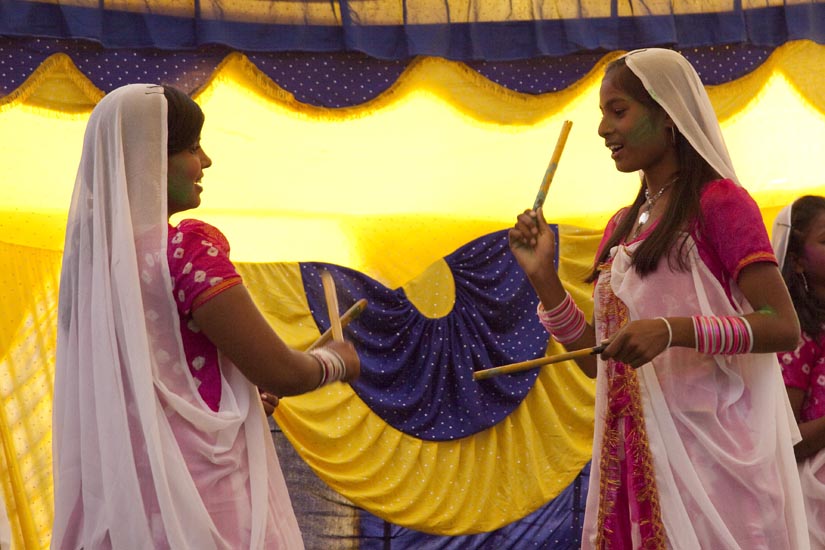 2010_cultural_performance_30